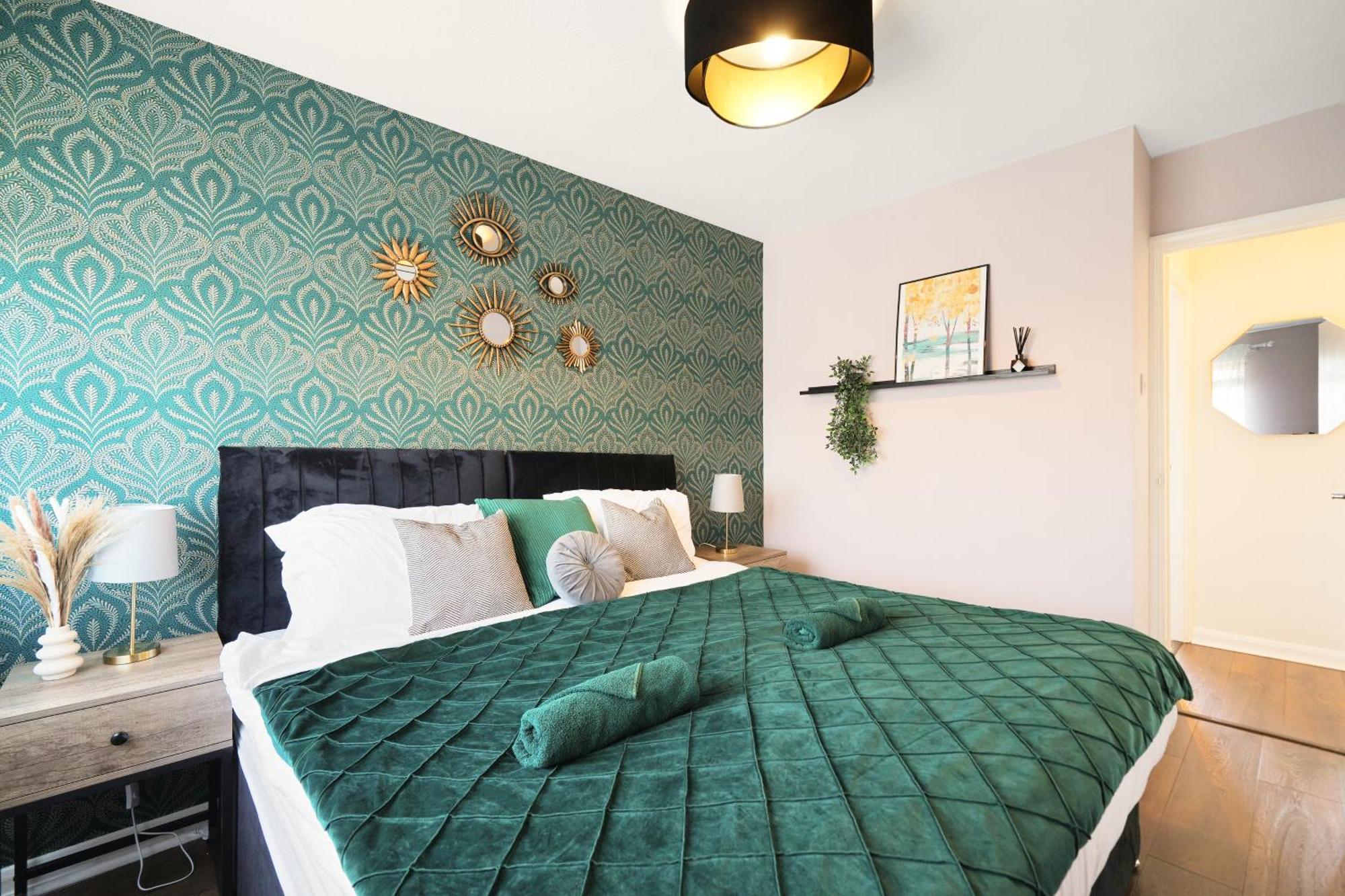 Cosy Corner In Aylesbury Near Stoke Mandeville Hospital & Town Centre With Private Parking Exteriör bild